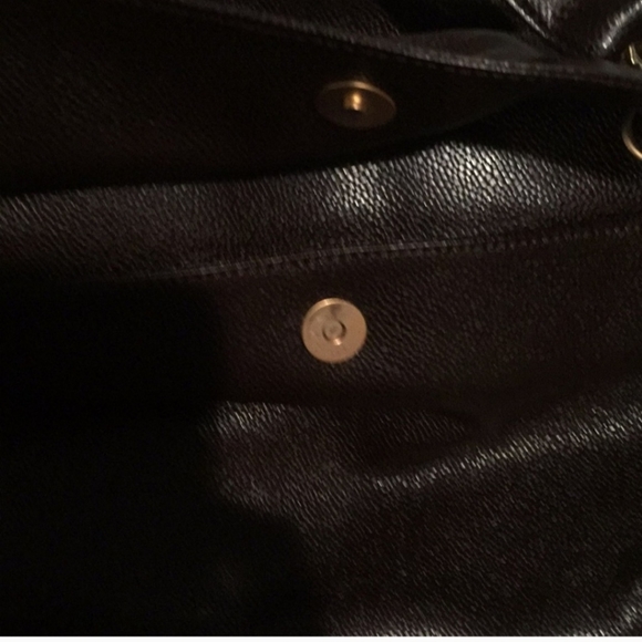 Chanel Handbag - Picture 4 of 6